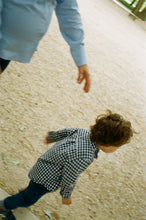 Load image into Gallery viewer, Paris Family Film Photography Session | Timeless Portraits in the City of Light